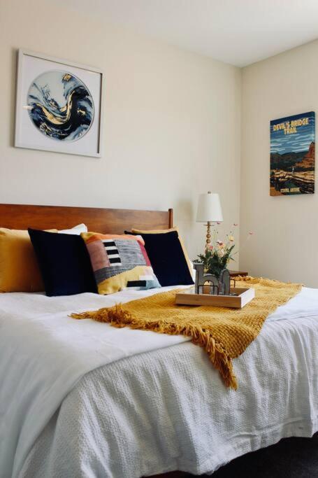 Modern 3 Bedroom Home คอตตอนวูด ภายนอก รูปภาพ