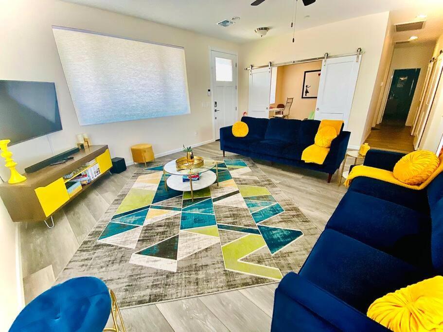 Modern 3 Bedroom Home คอตตอนวูด ภายนอก รูปภาพ